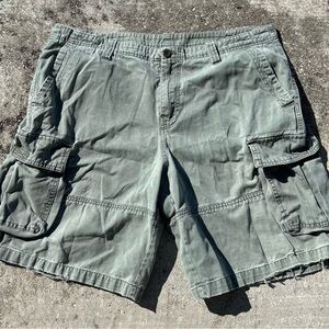 Men's Green Cargo Shorts